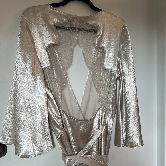 Victoria's Secret Kimono Wrap Robe Long Chantilly Lace Satin Boudoir M/L NEW - Picture 5 of 6